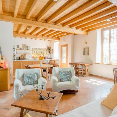 Alla Torre Del Barbarossa B&B Foresteria Мандельо дел Ларио Екстериор снимка
