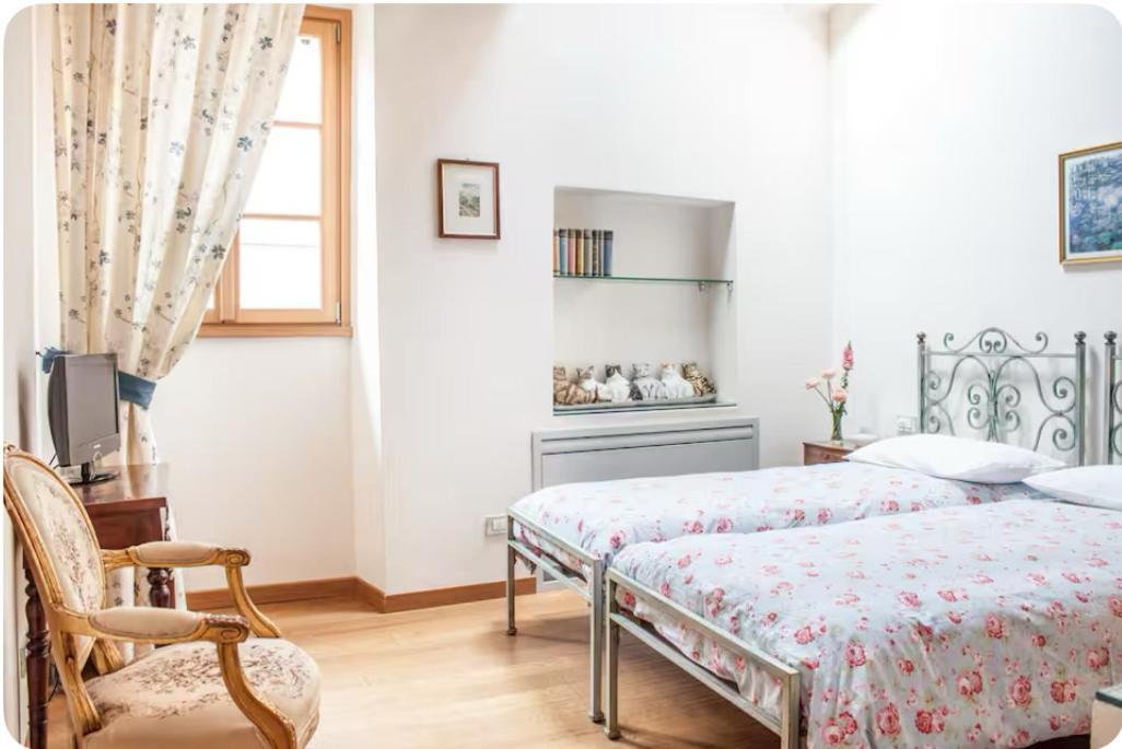 Alla Torre Del Barbarossa B&B Foresteria Мандельо дел Ларио Екстериор снимка